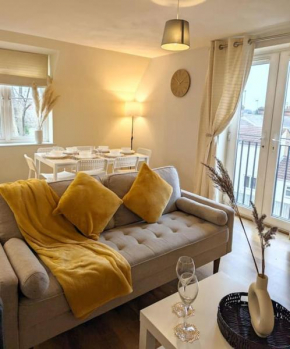 Cosy Chic Ipswich Flat